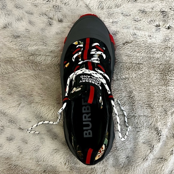 NWT Burberry Floral Print Nylon Arthur Sneakers  - multicolor size 36.5/6 US - Picture 7 of 11